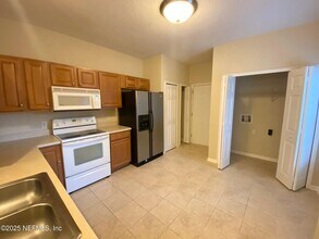 734 Middle Branch Way in Jacksonville, FL - Building Photo - Building Photo