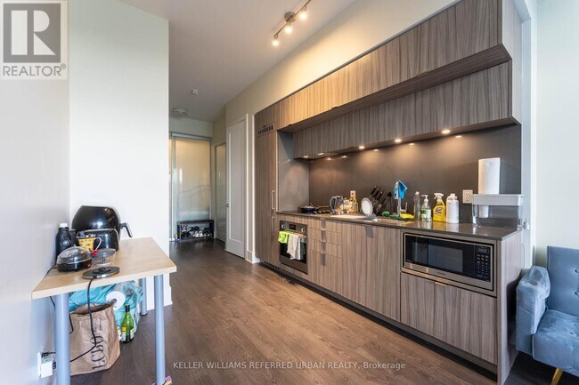38-238 Cameron St in Toronto, ON - Building Photo - Building Photo