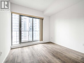 159-1159 Dundas St E in Toronto, ON - Building Photo - Building Photo