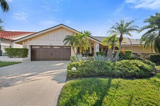 4121 Crosswater Dr in Tampa, FL - Building Photo - Building Photo