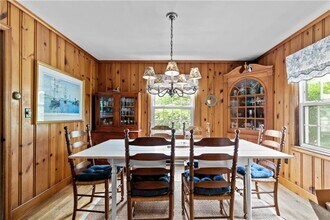 2 Cliff Ave in Newport, RI - Building Photo - Building Photo
