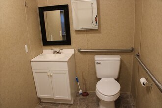 721 7th St in San Leon, TX - Building Photo - Building Photo
