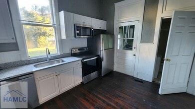 826 E Duffy St in Savannah, GA - Building Photo - Building Photo