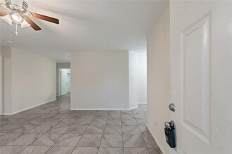 12502 Hackberry Dr in Willis, TX - Building Photo - Building Photo