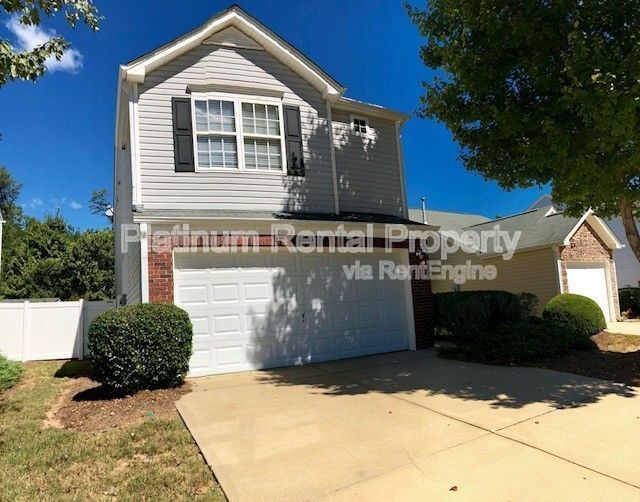202 Ilex Dr in Canton, GA - Building Photo
