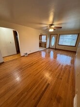 285 E Howard St in Girard, OH - Building Photo - Building Photo