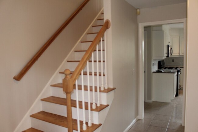 196 Linwood Ave in Newton, MA - Building Photo - Building Photo