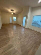1723-1725 S Hickory Creek Ct in Wichita, KS - Building Photo - Building Photo