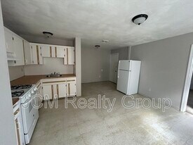 63 Shawmut St in Chelsea, MA - Building Photo