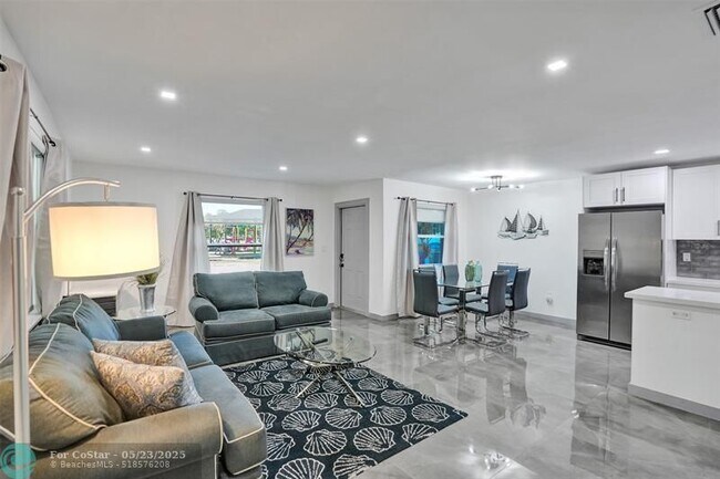 property at 909 SW 16th St