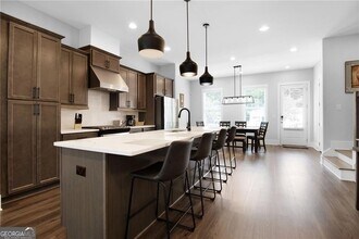 2443 Sycamore Rd NW in Atlanta, GA - Building Photo - Building Photo