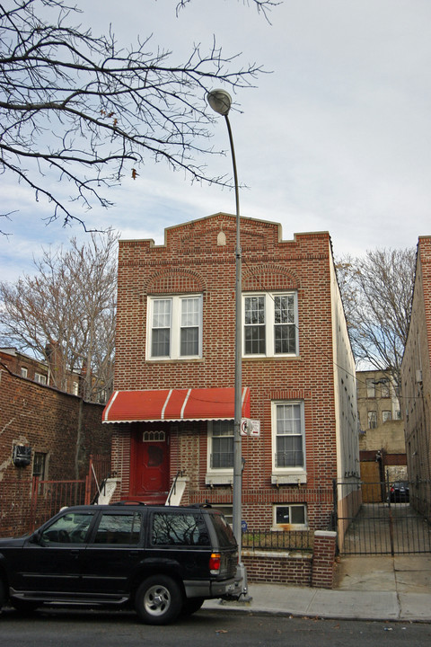 795 Crown St in Brooklyn, NY - Building Photo