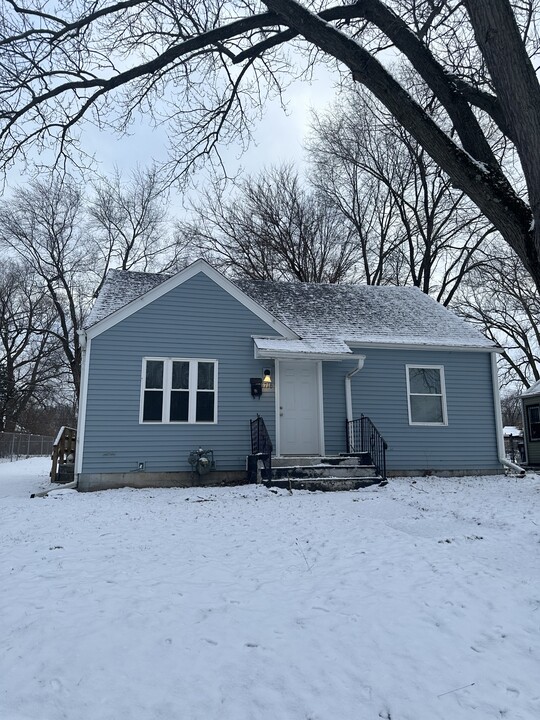 1716 Hulin St in Rockford, IL - Building Photo