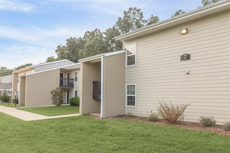 Hillside Apartments in Flippin, AR - Building Photo - Building Photo