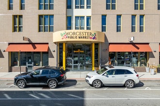 Kelley Square Lofts in Worcester, MA - Foto de edificio - Building Photo