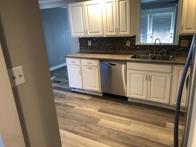 306 Gerrie Dr in Pittsburgh, PA - Building Photo - Building Photo