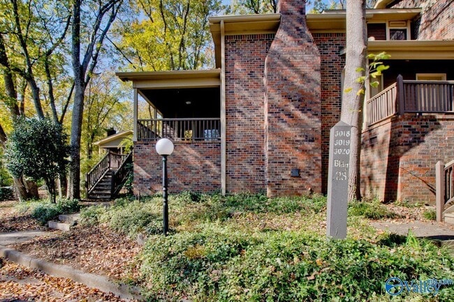 property at 3018 Live Oak Ln SW