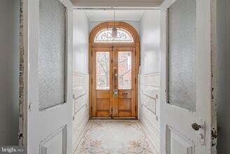 941 N 4th St in Philadelphia, PA - Building Photo - Building Photo