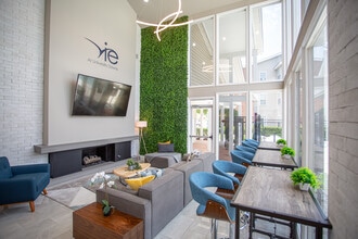 Vie at University Downs in Tuscaloosa, AL - Building Photo - Interior Photo