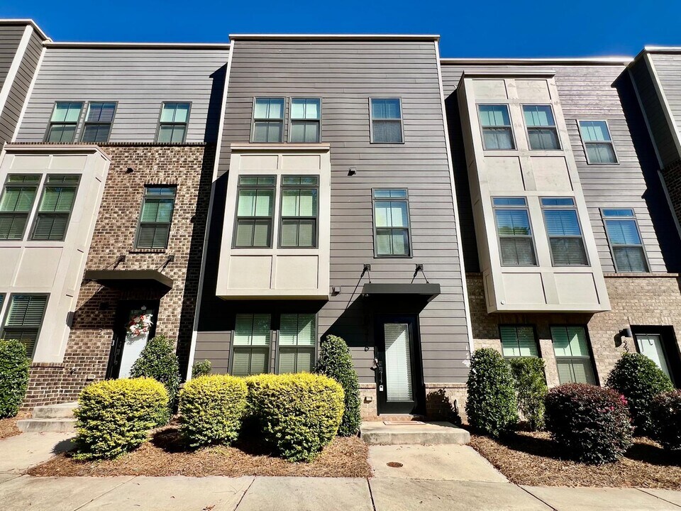 216 Russell Br Ln in Charlotte, NC - Building Photo
