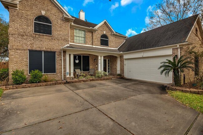 301 Oak Creek Ln in League City, TX - Building Photo - Building Photo