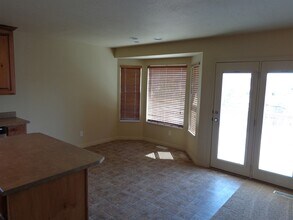 1127 Kensington Dr in North Salt Lake, UT - Building Photo - Building Photo