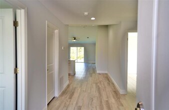 10062 Amicola St in Port Charlotte, FL - Building Photo - Building Photo