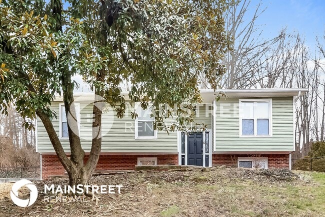 property at 9104 Royal Oak Dr