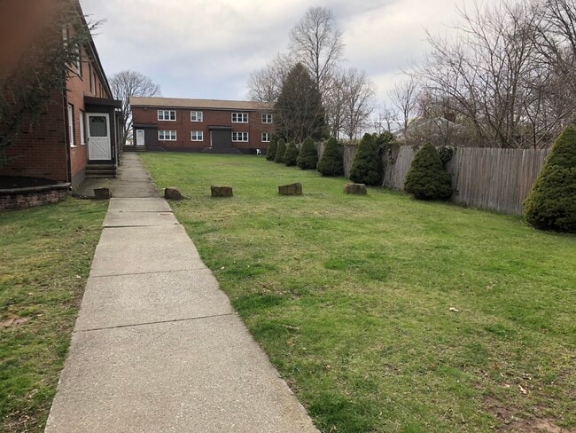 694 Woodward Ave, Unit Woodward Townhouses in New Haven, CT - Foto de edificio - Building Photo