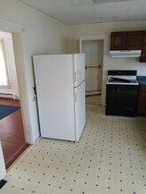 63 Plain Rd, Unit #1 in Hinsdale, NH - Foto de edificio - Building Photo