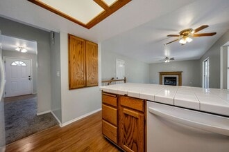 11810 S Hidden Valley Dr in Sandy, UT - Building Photo - Building Photo