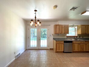 1817 Hardy Dr in Edmond, OK - Building Photo - Building Photo