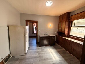 1602 NE Monroe St in Peoria, IL - Building Photo - Building Photo