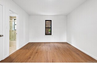 100-05 69th Ave in Queens, NY - Building Photo