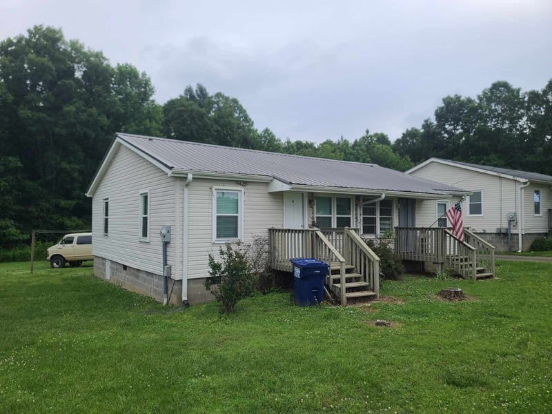 1019 McKee Rd in Toney, AL - Building Photo