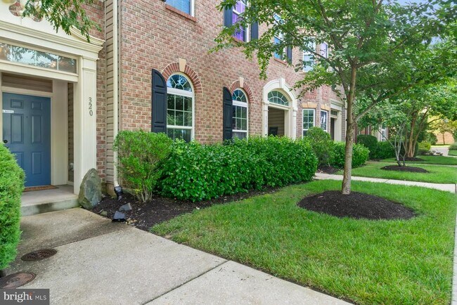 320 Chessington Dr in Odenton, MD - Foto de edificio - Building Photo