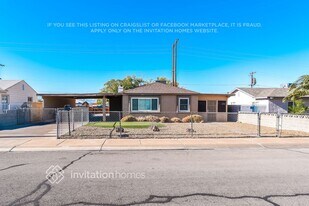 26 Brown St in Henderson, NV - Building Photo