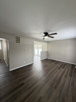 2003 E Florida Ave in Urbana, IL - Building Photo