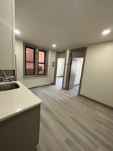 840 Communipaw Ave in Jersey City, NJ - Building Photo - Building Photo
