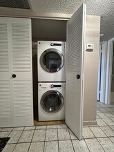 3738 N University Dr in Coral Springs, FL - Building Photo - Building Photo