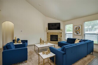 11014 Sir Alex Dr in Tomball, TX - Building Photo - Building Photo