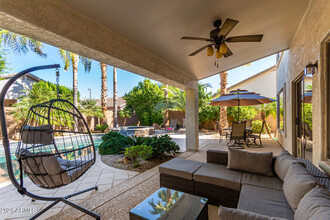 4264 E Oxford Ln in Gilbert, AZ - Foto de edificio - Building Photo