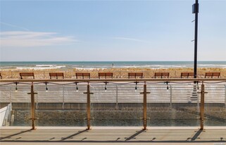 470 Oceanfront in Long Beach, NY - Building Photo - Building Photo