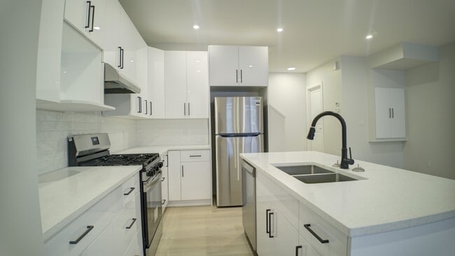 10240-10157 157 St NW in Edmonton, AB - Building Photo - Building Photo