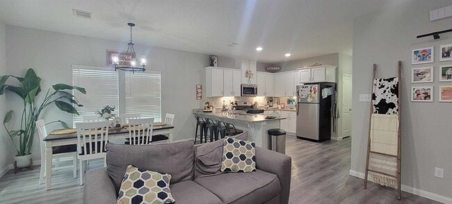 121 Rd 51021 in Cleveland, TX - Building Photo - Building Photo