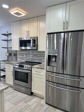 1742 S 8th St in Fernandina Beach, FL - Building Photo - Building Photo