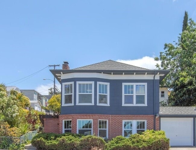 3434 Champion St, Unit 3434