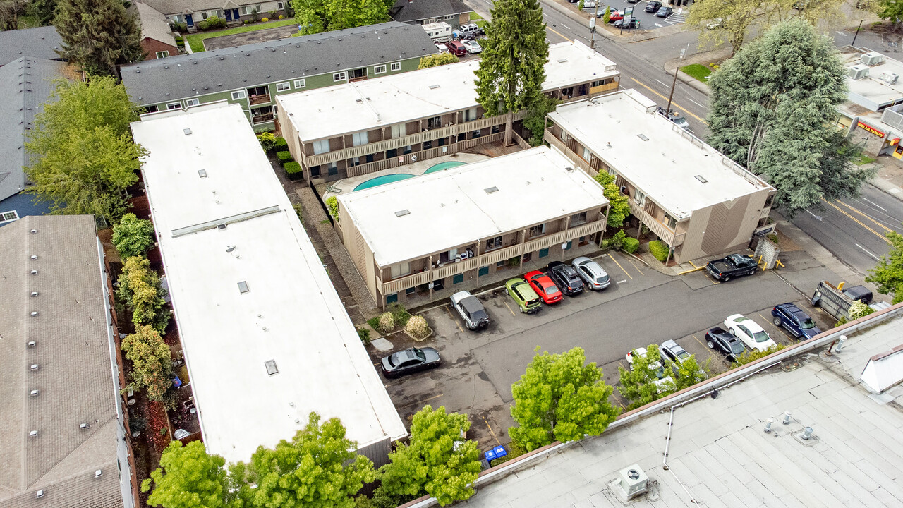 39th Place Townhomes in Portland, OR - Building Photo