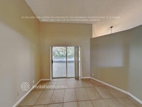 5831 NW 40th Ln in Coconut Creek, FL - Building Photo - Building Photo