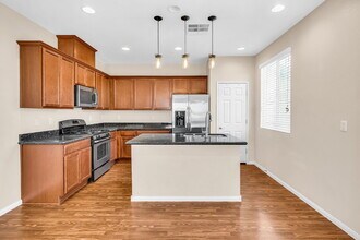 1184 Via Dimartini in Henderson, NV - Building Photo - Building Photo